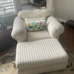 Cozy Oversized Chair with Ottoman – Excellent Condition