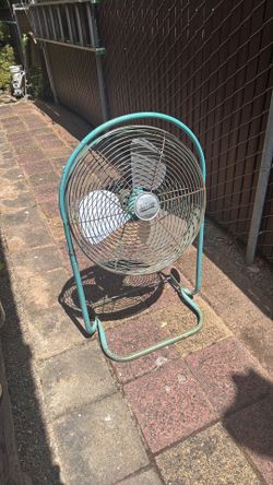 Large Emerson Electric Seabreeze FAN old school