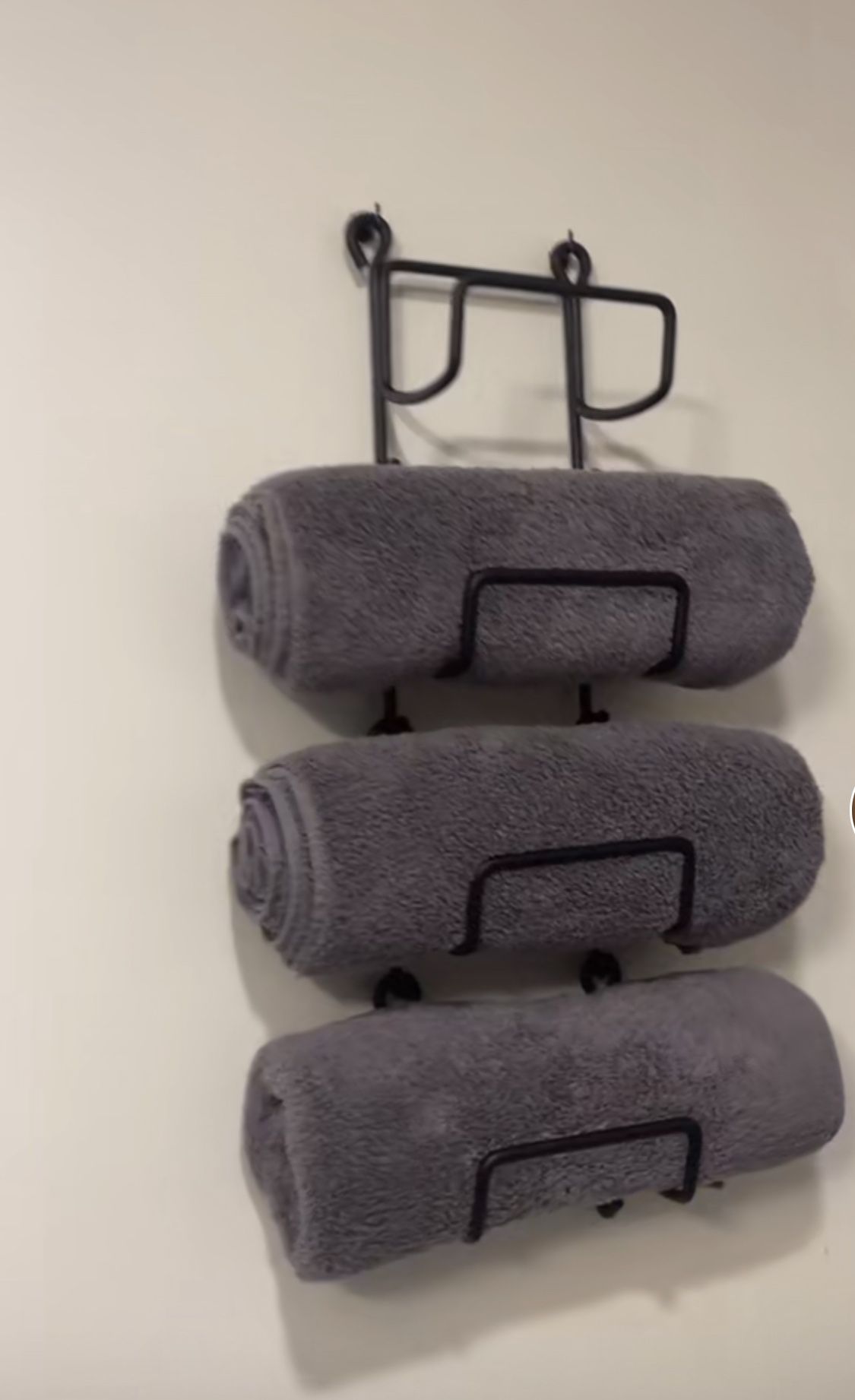 Hanging Towel Rack 