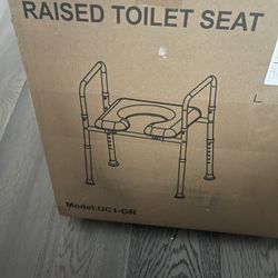Raised Toilet Seat 