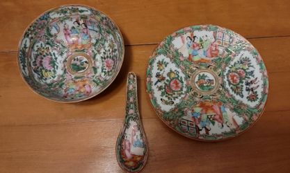 Antique Famille Rose Medallion Chinese Porcelain Bowl Plate and Spoon