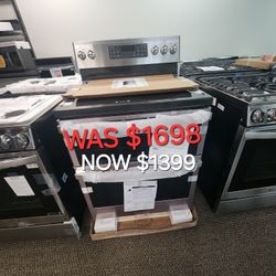 GE Profile 30 In. 5 Burner Element Smart Free Standing Double Oven Electric Range 