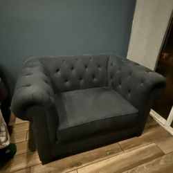 Over Sized Chair 