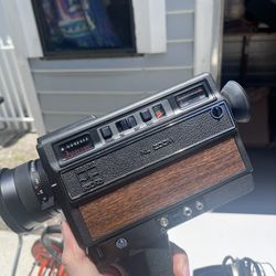 Vintage Super 8 XL Zoom Movie Camera + Mic, Cables & Leather Bag (Untested) 