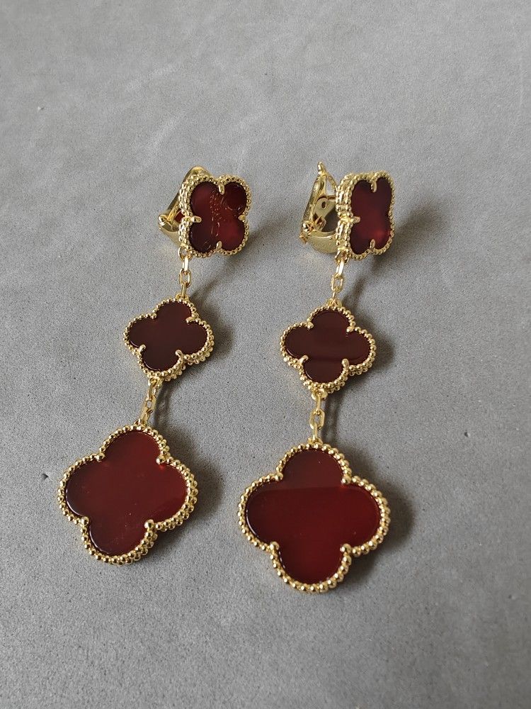 VCA Earrings Red Stone 3 Motif 18k Yellow Gold Plated