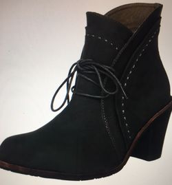 Esska Women’s Brim Ankle Boots 🥾 Size 39 (US 8- 81/2)
