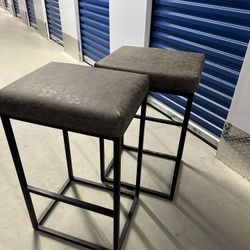 Bar stool 