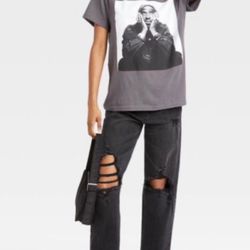 2 pac womans gray short sleeve graphic t shirt size large rap tee