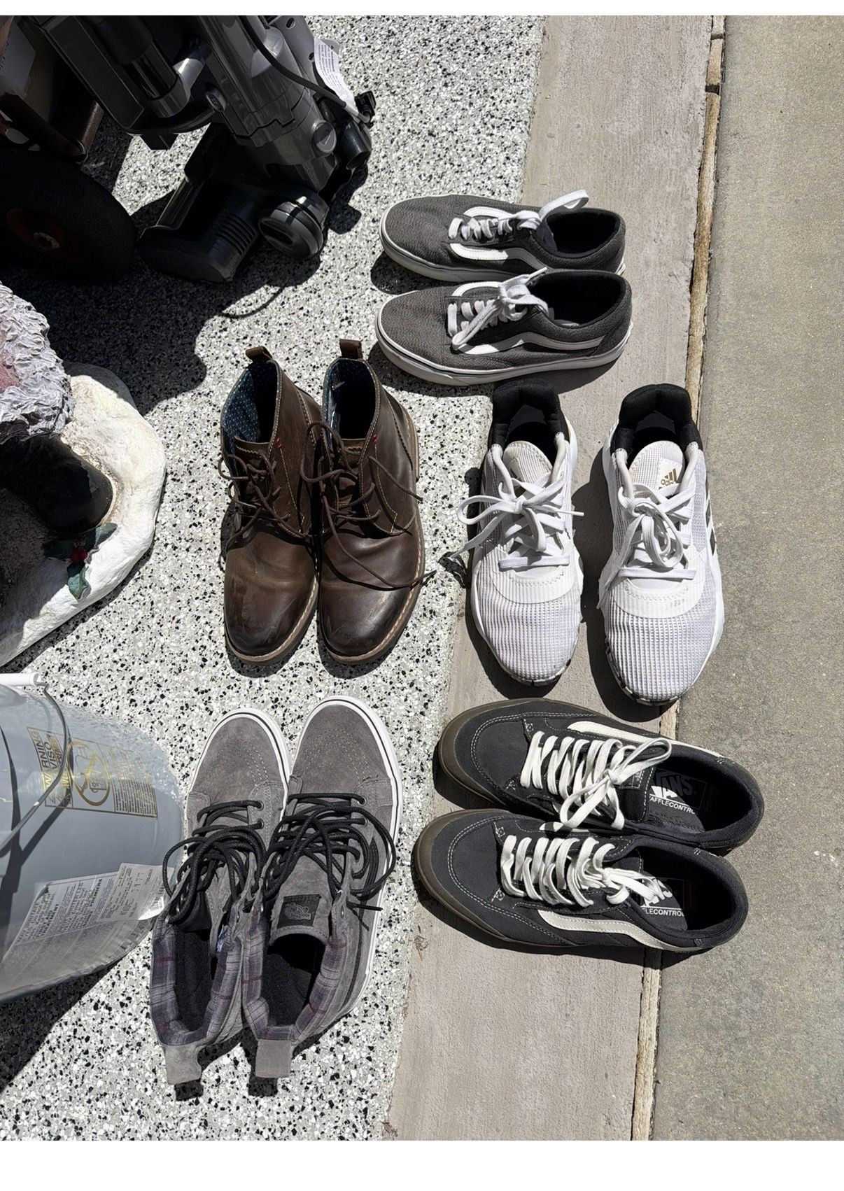 Tenis Shoes Size 9