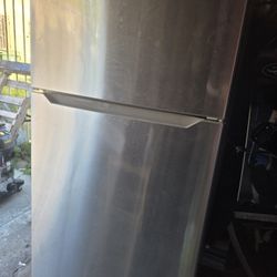 Refrigerator Insigna