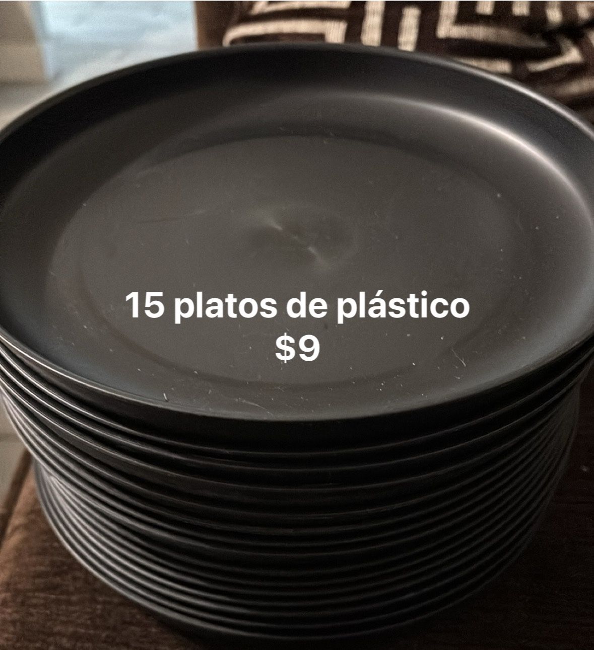 Plastic Plates 