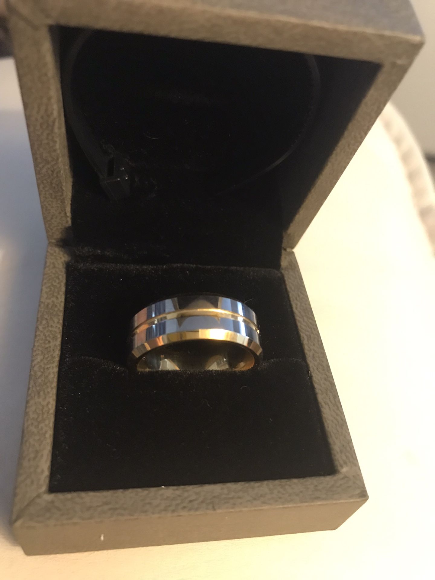 Men’s Wedding Ring