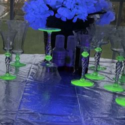 Vintage Tiffin (Phillips) 19 Art Deco Wine Glasses. Twisted Stem, Green Uranium Vaseline  