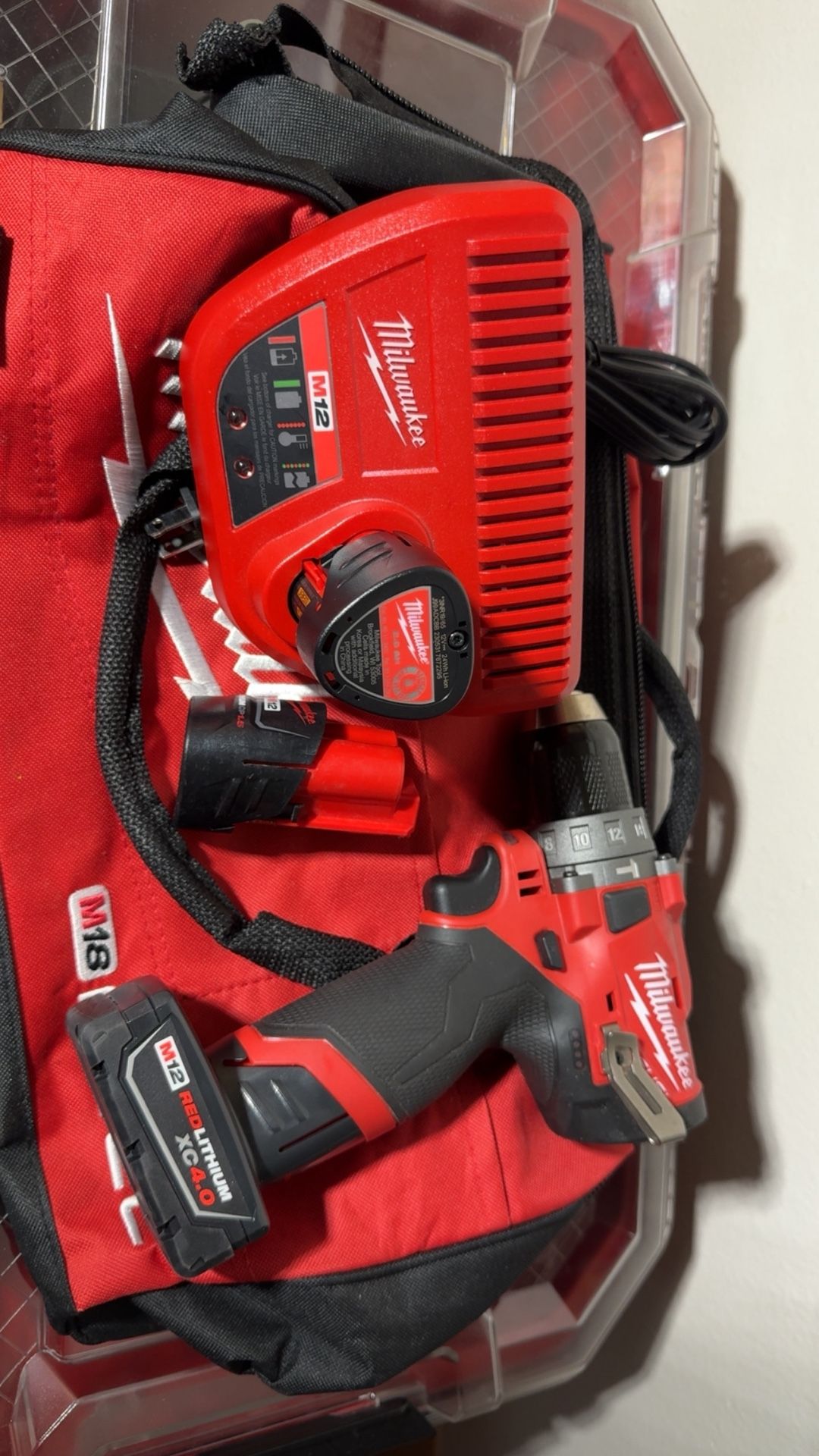 Milwaukee M12 Hammer Drill/driver