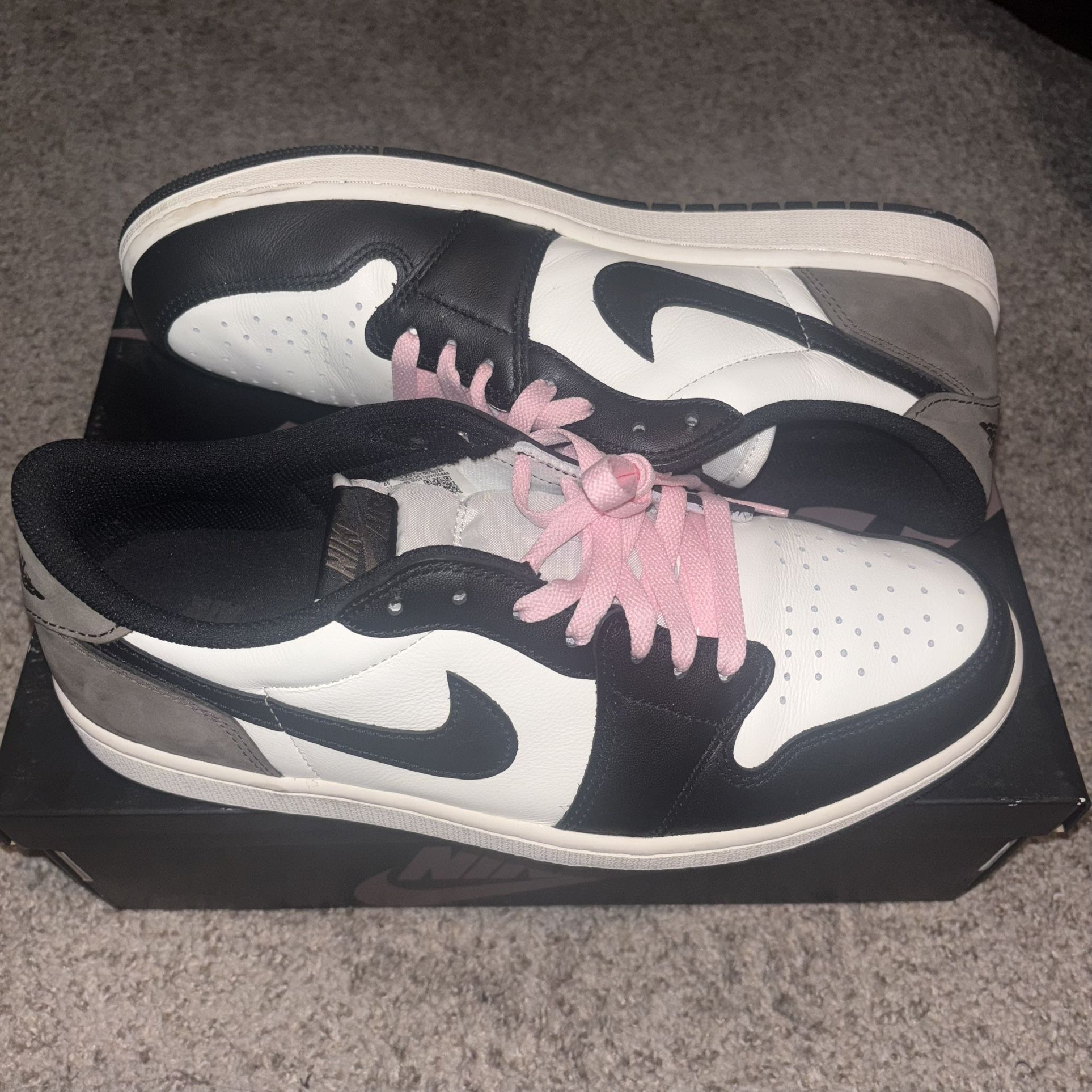 Jordan 1 Low “Mocha” ☕️ 11M