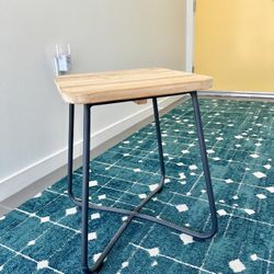 Article Side Table