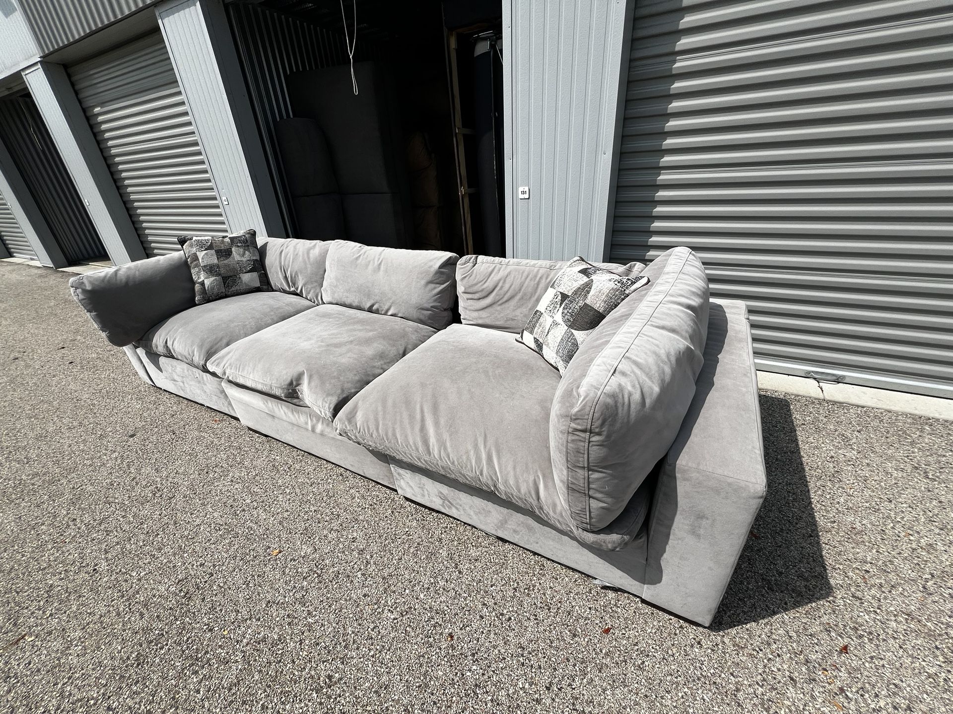 Beautiful Gray Three Piece Modular Cloud Kroehler Couch! ***Free Delivery***