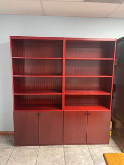 2 book shelves FREE with bottom storage~