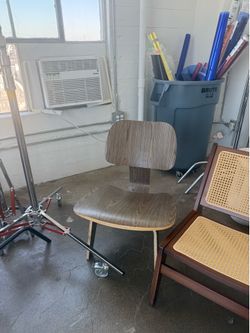 Wood lounge chair