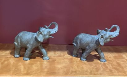 Vintage Brass/Bronze Elephant Figurines - Pair