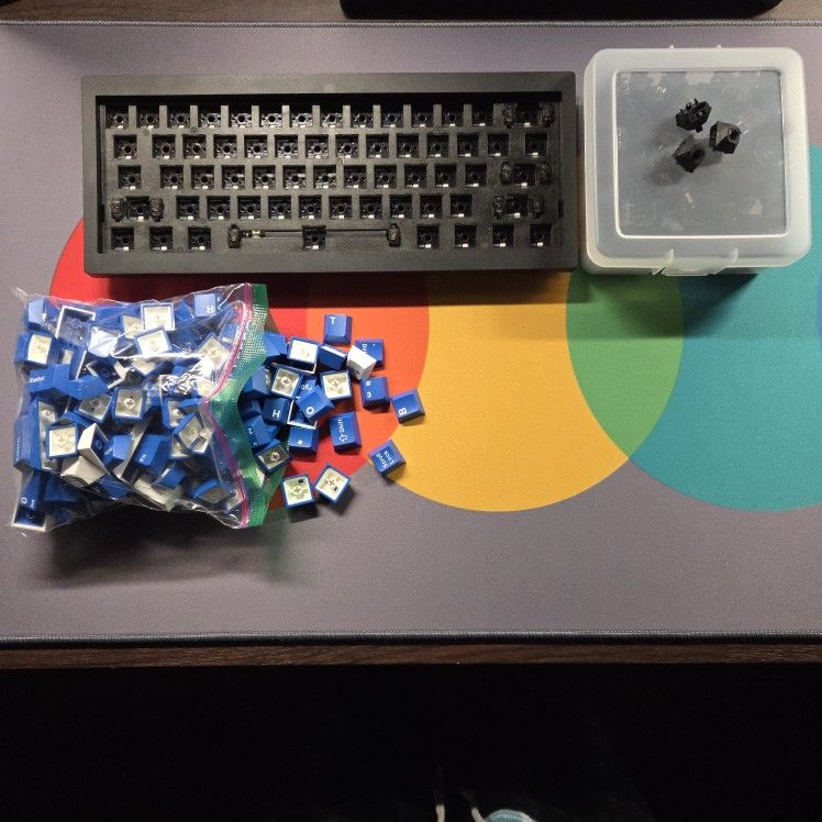 Keychron V4 Max Custom Mechanical Keyboard Kit Wireless Wired VIA Programmable
