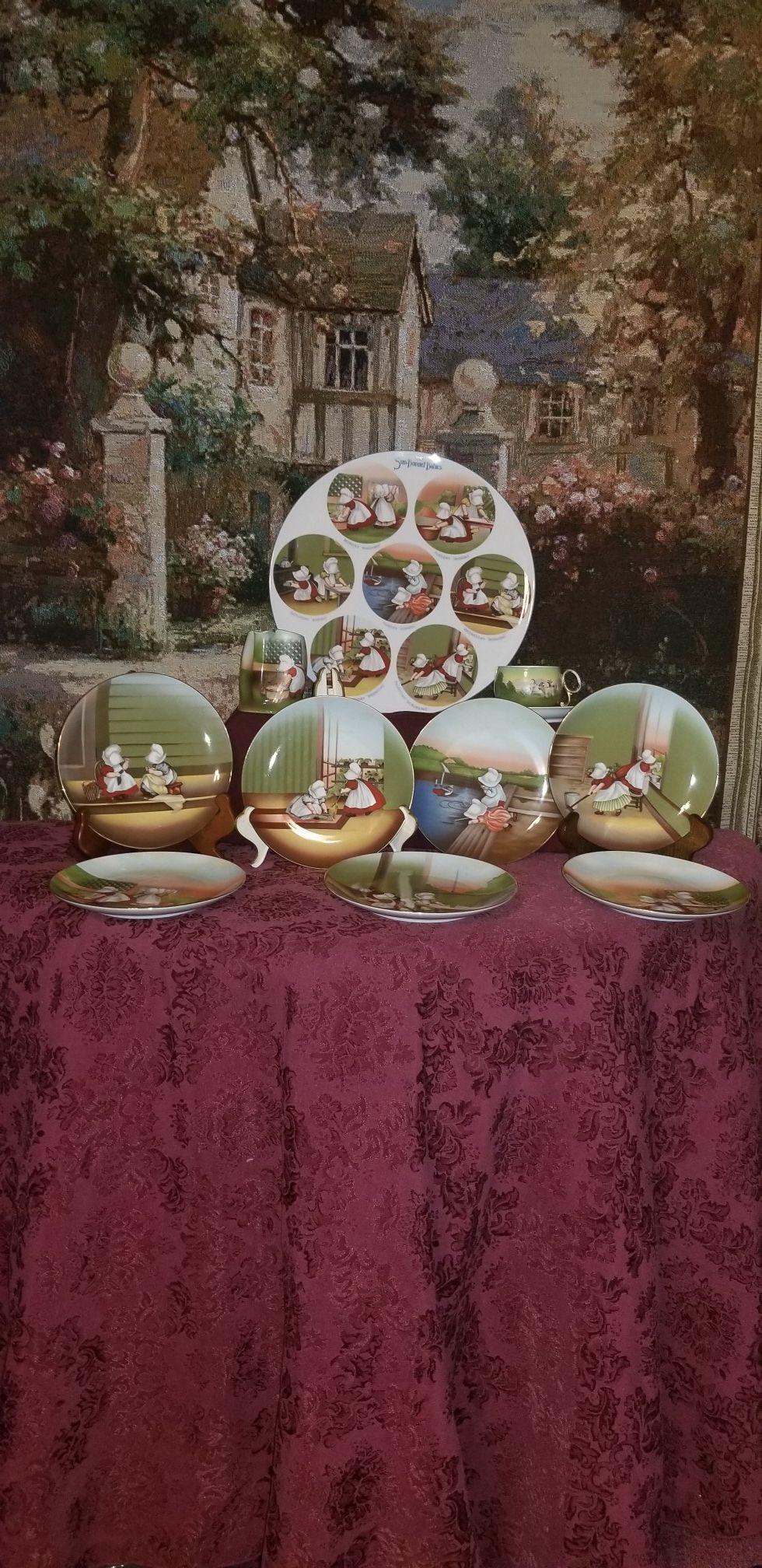 ROYAL BAYREUTH PLATES