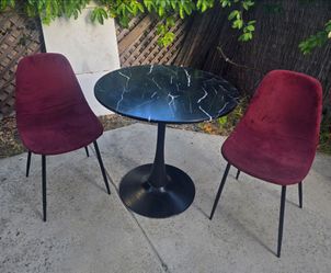 Round Table 2 Chair