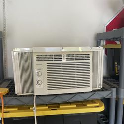 Window Air Conditioning Unit