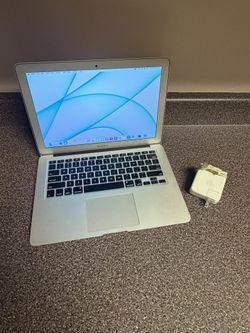 MacBook Air i5 2015 Laptop 8gb SSD W/Lifetime Office