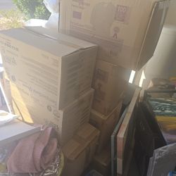 Gloves/Hospital Gowns