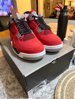 Jordan toro size 10
