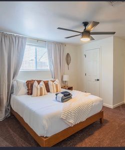 Beds (queens & twin bunkbeds)