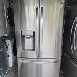 LG counter deep refrigerator running perfect