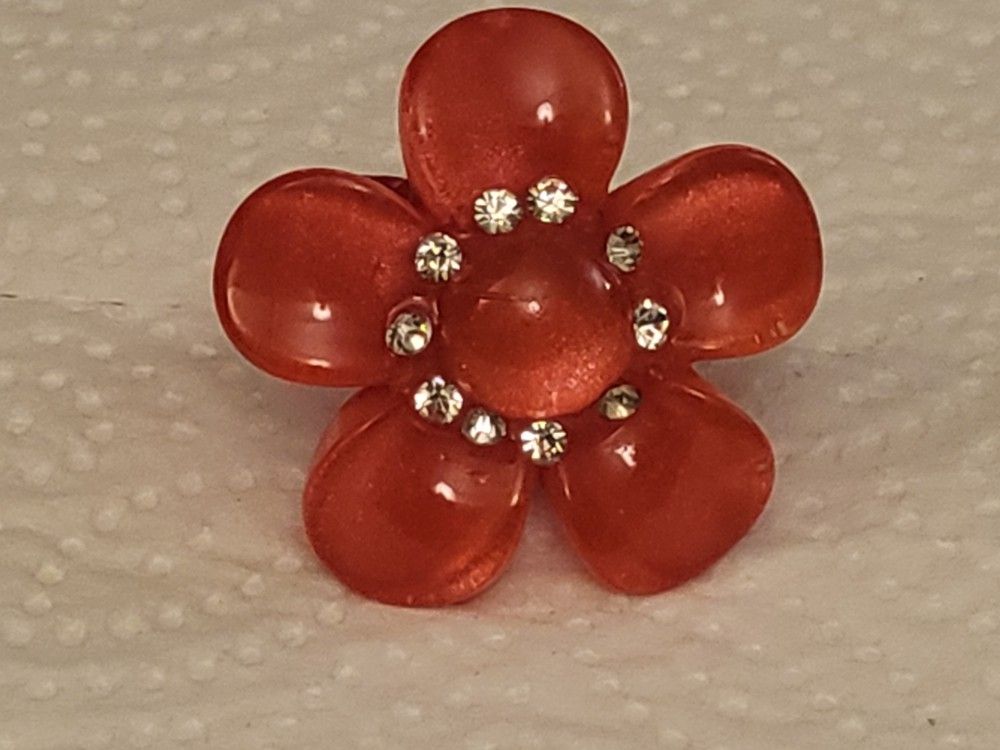 RED FLOWER RING