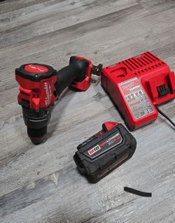 ITH M18 XC5.0 BATTERY AND CHARGER LIKE NEW CAT#2904-20