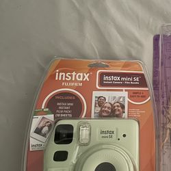 Polaroid Camera 