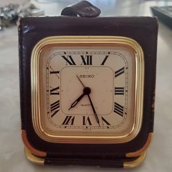 VINTAGE 60'S SEIKO QUARTZ WALLET TRAVEL CLOCK
