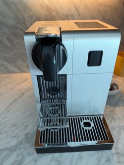 Nespresso Lattissima Pro Espresso Machine