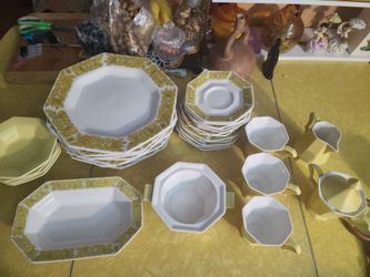 Vtg 1970s Independence Ironstone YELLOW BOUQUET Dinnerware Set  - Japan