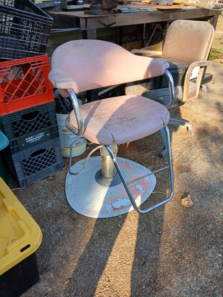 Old Salon Chair