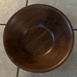 Brand New Brown Wood Salad Bowl Set