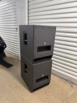 PAIR Yamaha DXS12mkII Powered Subwoofers + Yamaha Covers + Casters - Like New