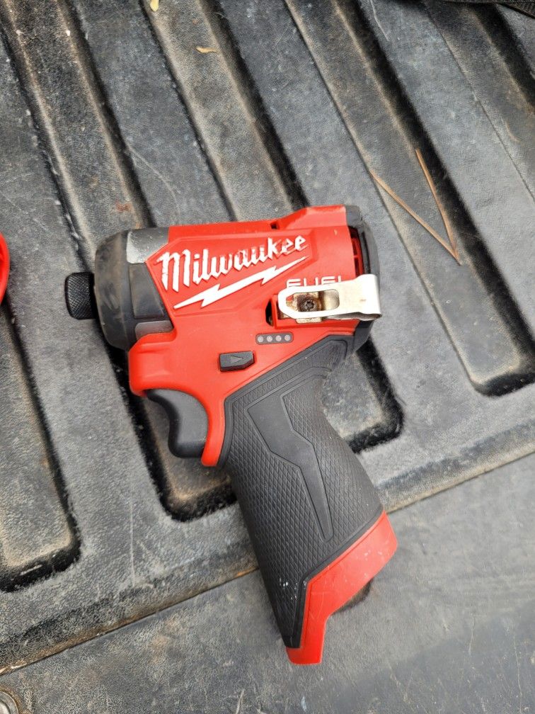 (Pending) Milwaukee M12 1/4" Impact Driver