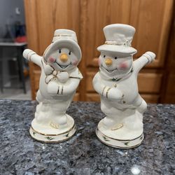 Vintage Christmas Porcelain Snowman Pair Of Salt And Pepper Shakers.  Never Used Displayed Only 