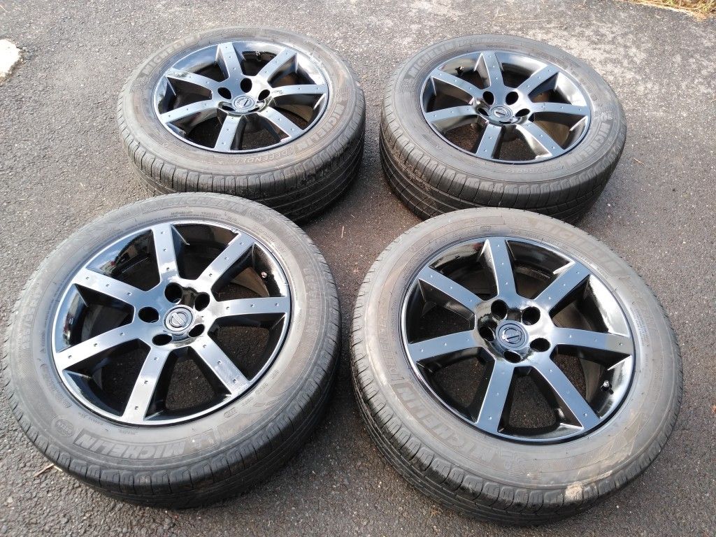 17 rims Nissan 350z0. 5x114 hondas acuras Infinity Mustang Toyota