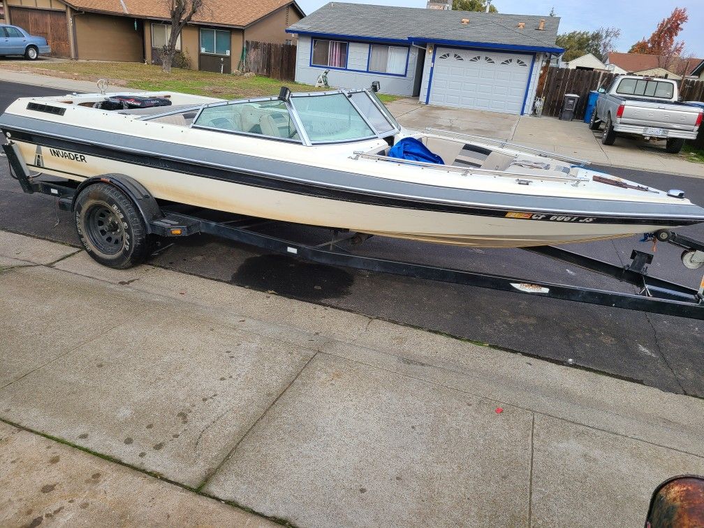 1988 invader ski boat for Sale in Manteca, CA OfferUp