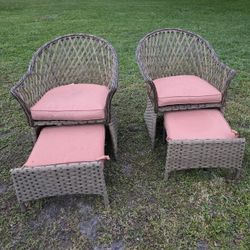 2 chairs in good condition with cushions
