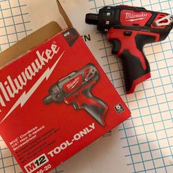 Milwaukee    screwdriver