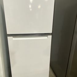 24” Top Freezer Fridge