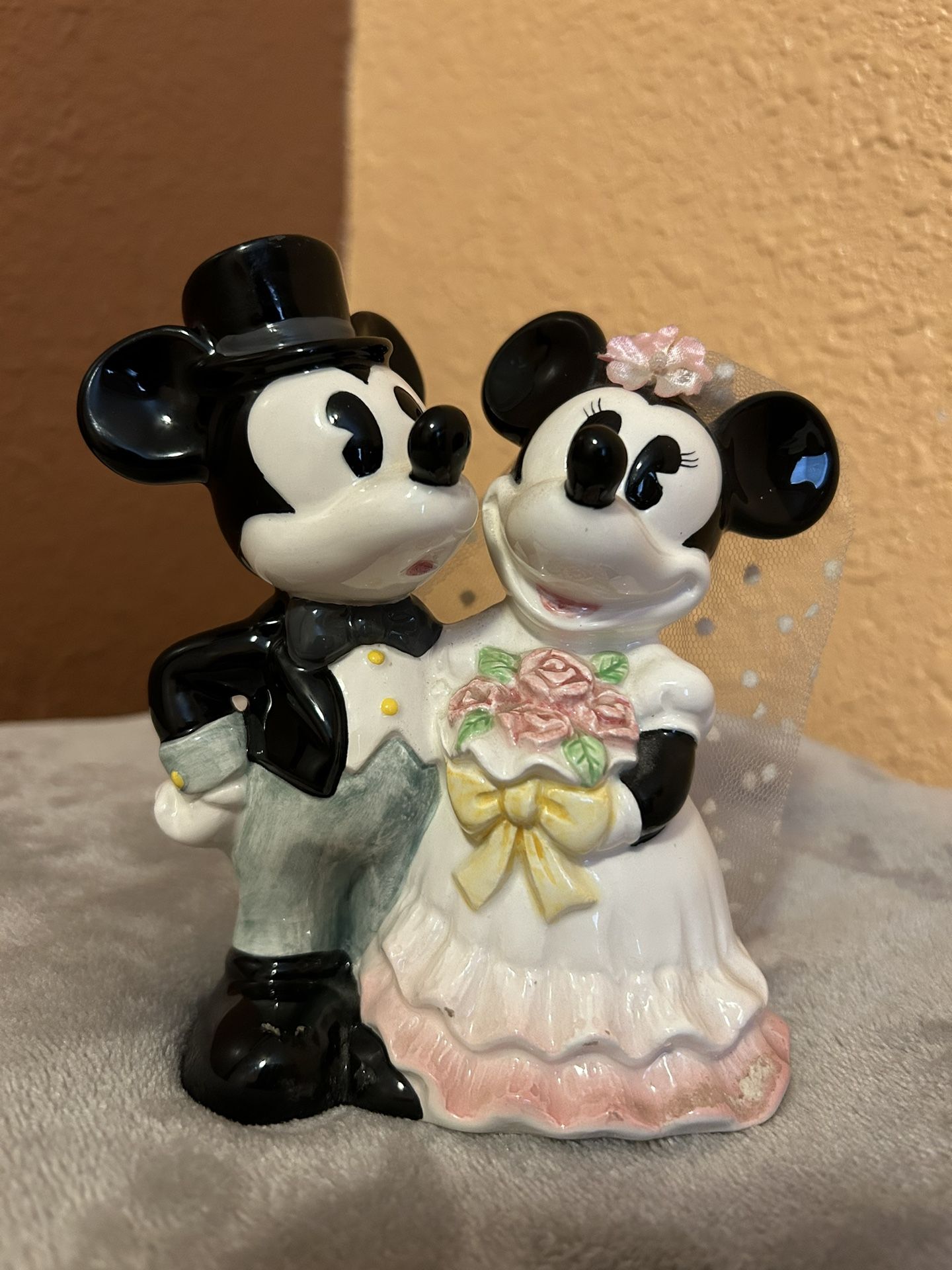 Mikey & Minnie mouse 